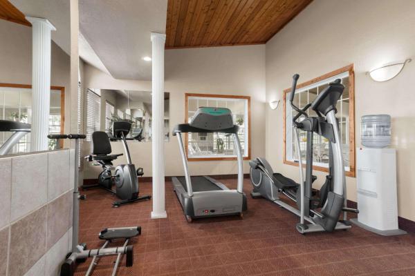 Foto 7: Ramada by Wyndham Elizabethtown