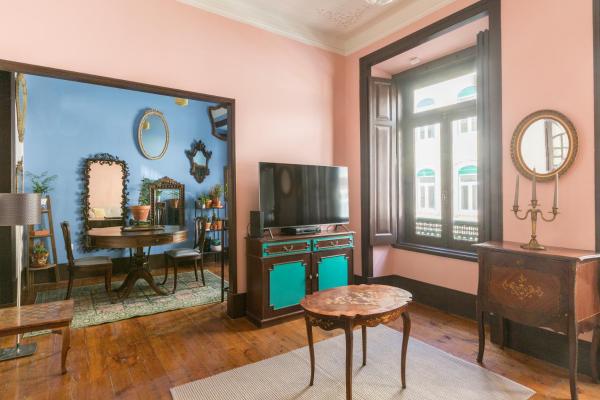 Charming Guest House in a 19th Century Building, Lisabon