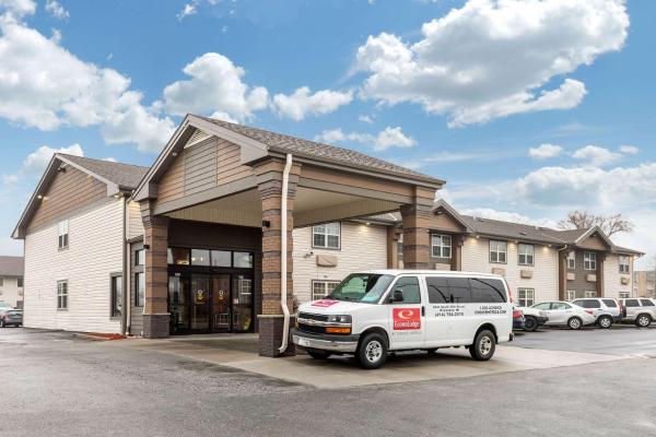 Na zdjęciu widoczny jest obiekt Econo Lodge Milwaukee Airport położony w mieście Greendale.