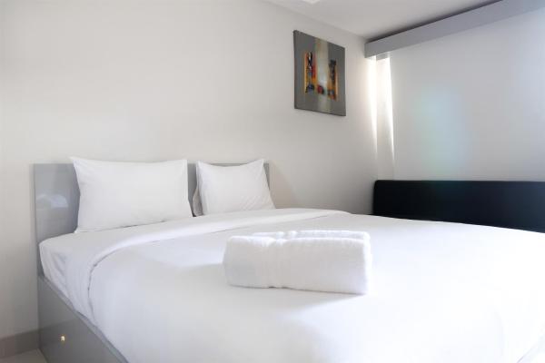 A la foto es mostra l'objecte Comfy Studio Room The Oasis Apartment By Travelio situat a la ciutat de Cikarang.