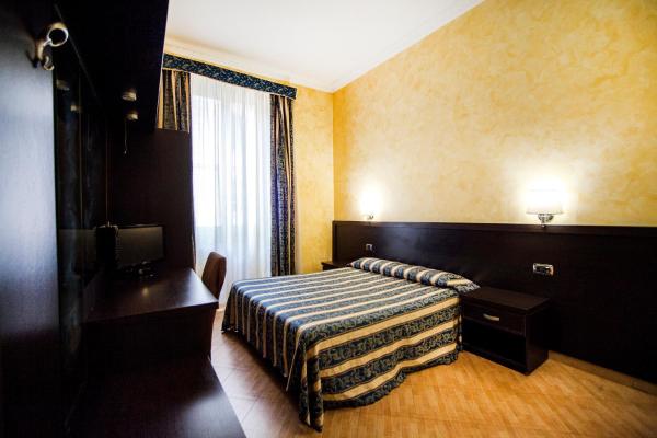 Na fotografii je vidět objekt Funny Holiday Guest House nacházející se ve městě Řím.