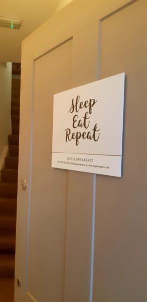 Fotografie 2: Sleep, Eat, Repeat Bed and Breakfast