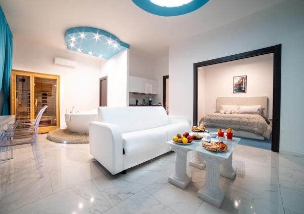 Na foto é possível ver o objeto Tiffany & Babylon Luxury Stay localizado na cidade de Naples.