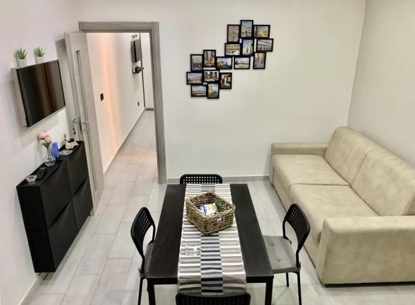 Na foto é possível ver o objeto Nel Cuore di Napoli localizado na cidade de Naples.