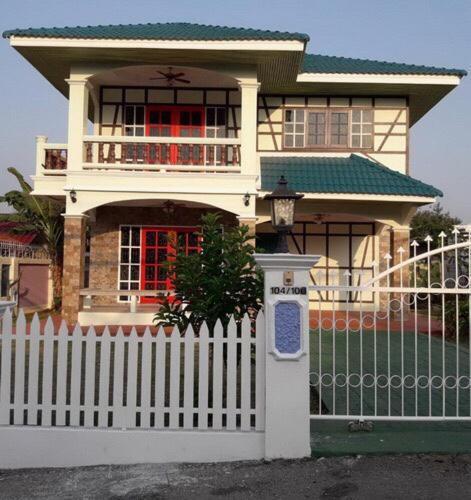 På billedet ses objektet Single House Sattahip beliggende i byen Sattahip.