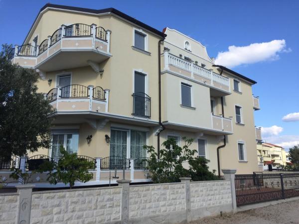 写真にはヴォディツェ市にあるVilla Magdalenaが写っています。