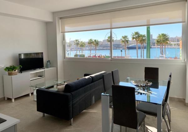 Na zdjęciu widoczny jest obiekt Diamond Apartments Puerto De Malaga położony w mieście Malaga.