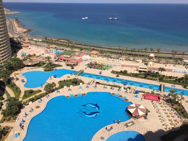 Kuva 4: Chalets in Porto Sokhna - Pyramids - Families Only