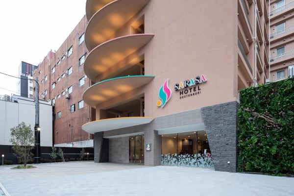 На фото показан объект SARASA HOTEL Dotonbori, расположенный в городе Осака.
