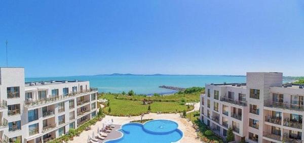Kuva 1: Studio in Diamond Beach