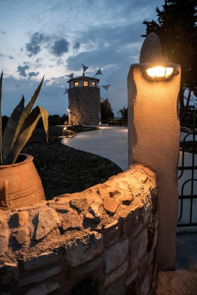 A la foto es mostra l'objecte Milos Maison situat a la ciutat de (( Kermetés )).