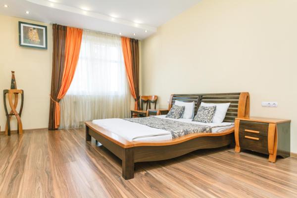 Foto 1: 3 комнатные апартаменты в центре Печерска