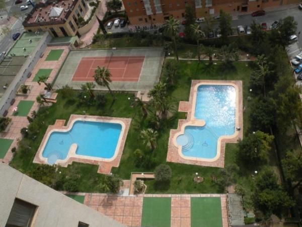 A la foto es mostra l'objecte GEMELOS 12 II - FINCAS ARENA situat a la ciutat de Benidorm.