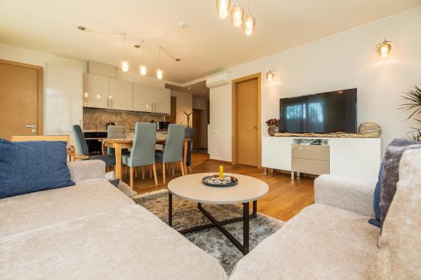 Simpsono apartamentai №215, Palanga