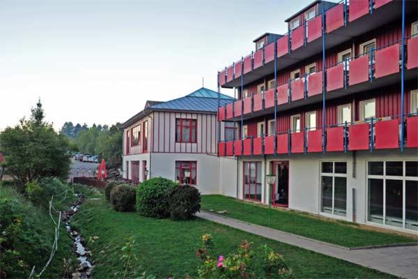 På billedet ses objektet Familienhotel Reiterhof Runding beliggende i byen Runding.