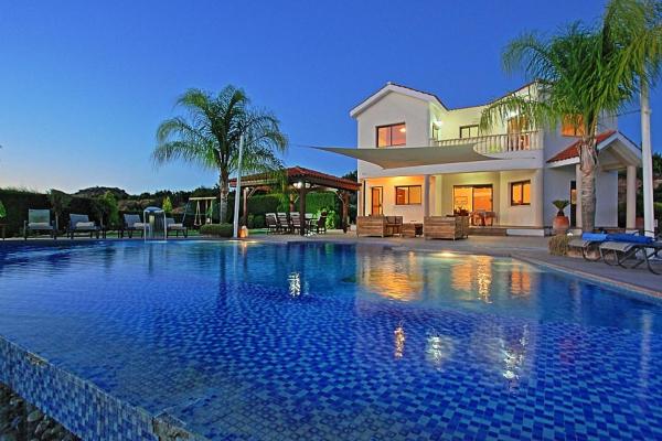 Nella foto è visibile l'oggetto Golden Valley Villa situato nella città di Kholi.