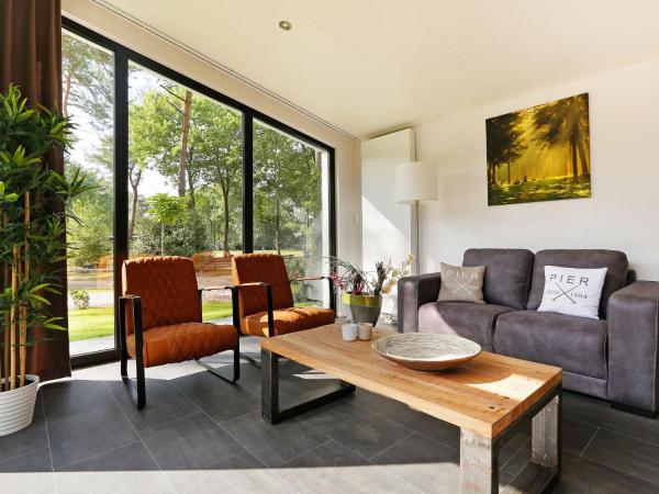 Na zdjęciu widoczny jest obiekt Wellness Forest Retreat położony w mieście Markelo.