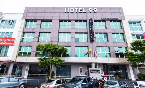 La photo montre l'objet Hotel 99 Bandar Puteri Puchong situé dans la ville de Puchong.