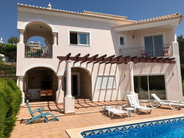 Lovely Burgau Villa Just 3 Mins Walk From Beach - Sagres