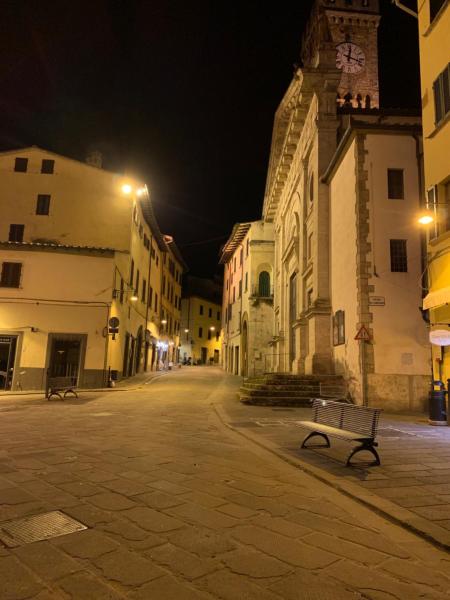 A la foto es mostra l'objecte Centro mini monolocale situat a la ciutat de Poggibonsi.