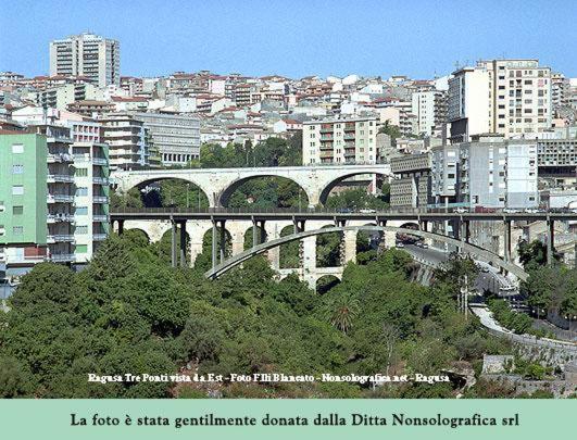 A la foto es mostra l'objecte Dammuso Ludovico situat a la ciutat de Ragusa.