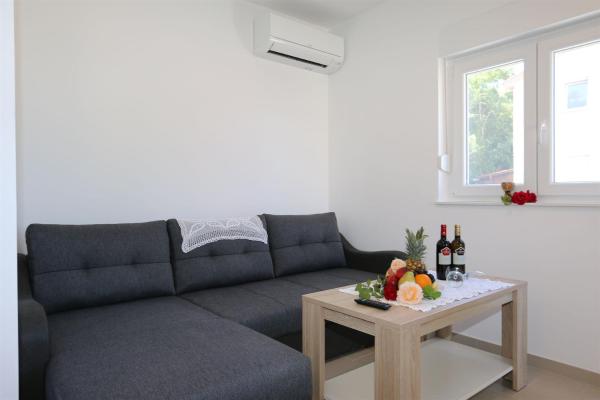 En la foto se muestra el objeto Apartments Maric-Hlapa ubicado en la ciudad de Soline.