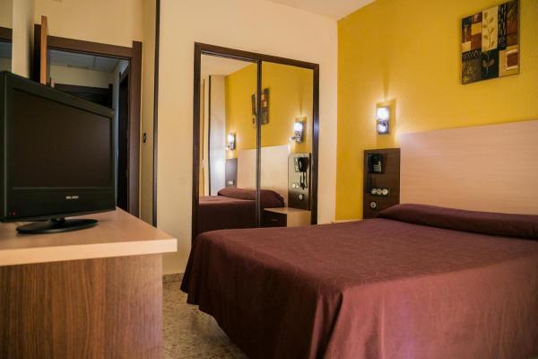 A la foto es mostra l'objecte Hotel La Nava situat a la ciutat de Piñar.