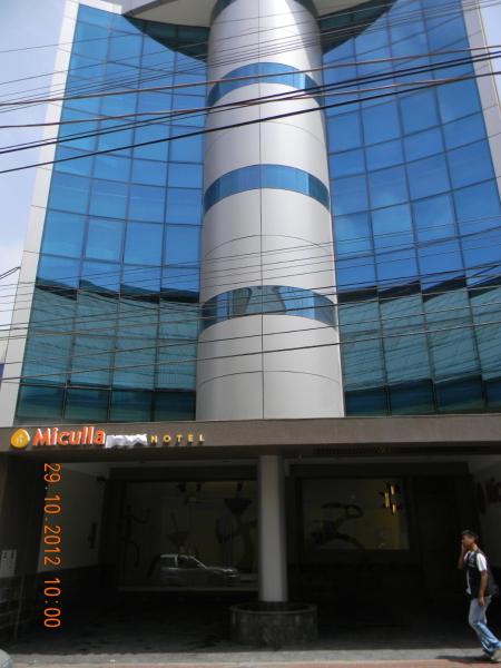 A la foto es mostra l'objecte Miculla Hotel situat a la ciutat de Tacna.