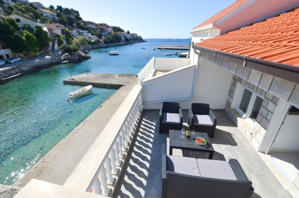 På bildet vises objektet House Riva som ligger i byen Zavalatica.