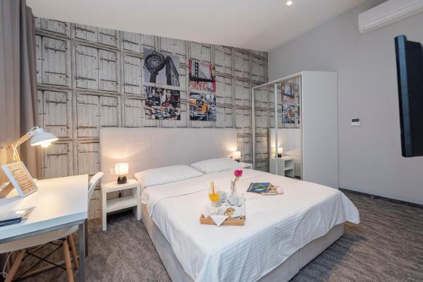 Na zdjęciu widoczny jest obiekt Downtown Boutique Hostel położony w mieście Zadar.