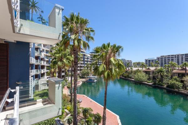 The photo shows the 204 Juliette located in the city of Cape Town.