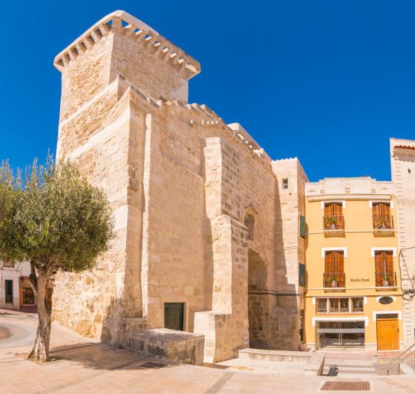 Στη φωτογραφία φαίνεται το αντικείμενο Sindic Hotel - Adults Only που βρίσκεται στην πόλη Mahon.