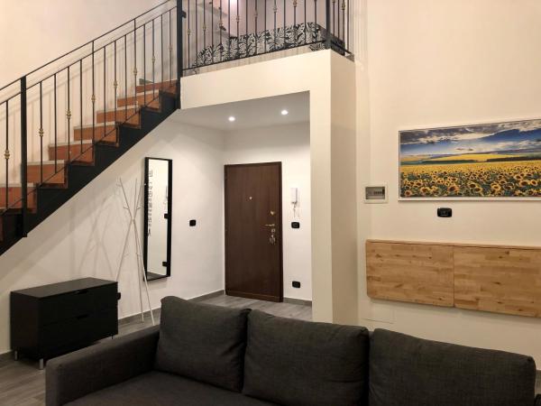 A la foto es mostra l'objecte Corte Del Carmine situat a la ciutat de Bari.