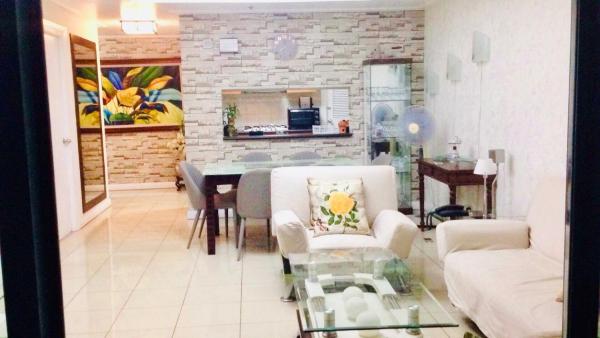 67 sqm. Condo Unit in Robinson Place Residences, Манила