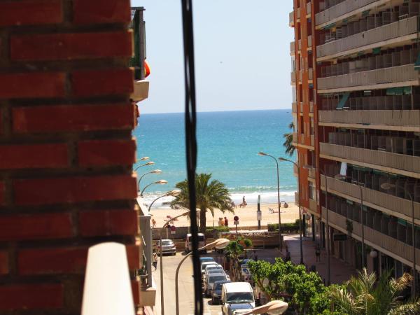 Kuva 9: Cullera Beach by Zagal Apartments