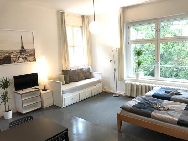 På billedet ses objektet Ferienwohnungen und Apartmenthaus Halle Saale - Villa Mathilda beliggende i byen Brachwitz.