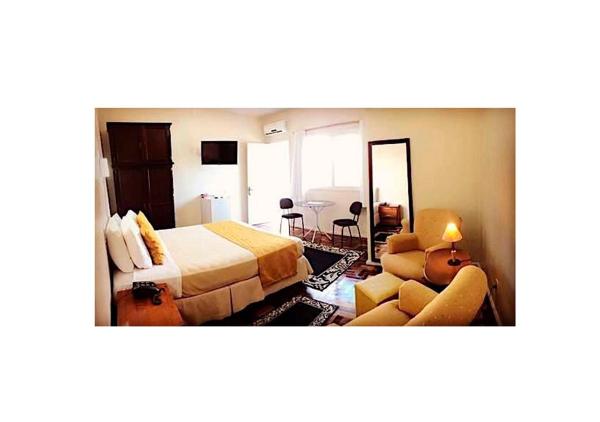 写真にはTriunfo市にあるHotel Ibiáが写っています。