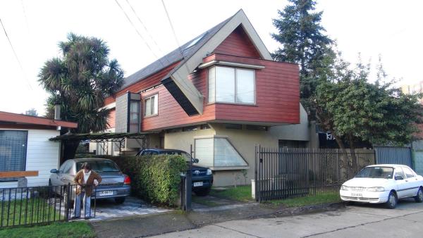 Na fotografii je vidět objekt Hostal Los Avellanos nacházející se ve městě Temuco.
