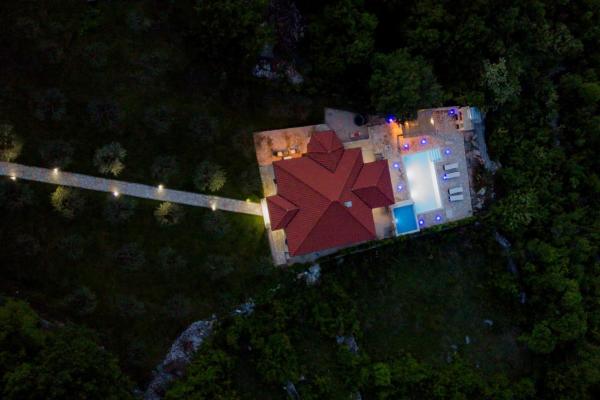 A la foto es mostra l'objecte Villa Maslina situat a la ciutat de Imotski.