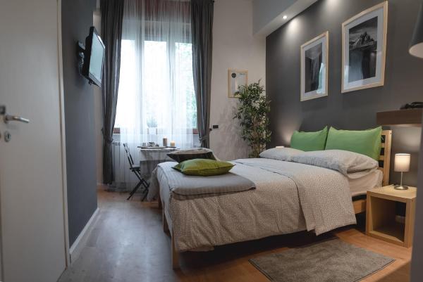 Na fotografii je vidět objekt Casa Lena B&B nacházející se ve městě Neapol.