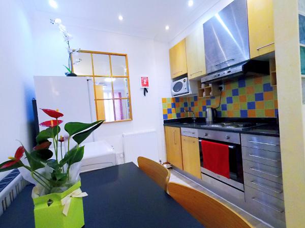Foto 9: Flat 1 at 6 Taunton Mews