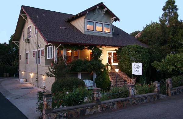 A la foto es mostra l'objecte Eureka Street Inn situat a la ciutat de Sutter Creek.