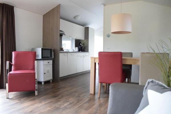 Na foto é possível ver o objeto 4 pers. Veluwelodge met Sauna localizado na cidade de Voorthuizen.