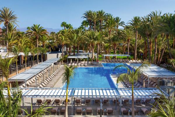På billedet ses objektet Hotel Riu Palace Oasis beliggende i byen Maspalomas.