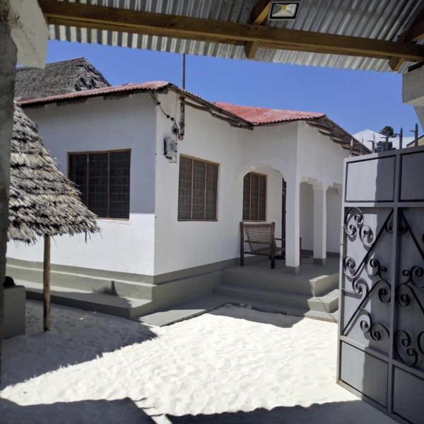 Auf dem Foto ist das Objekt Hakuna Matata Guest House in der Stadt Paje zu sehen.