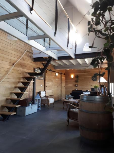 The photo shows the La petite Juliette located in the city of Blicquy.