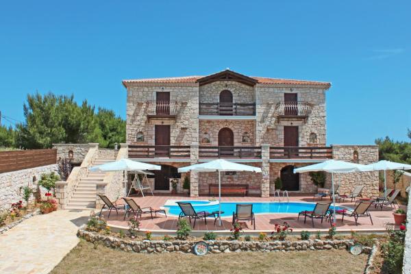 På bildet vises objektet The Vivian - Luxury Stone Villa som ligger i byen Koiliomenos.