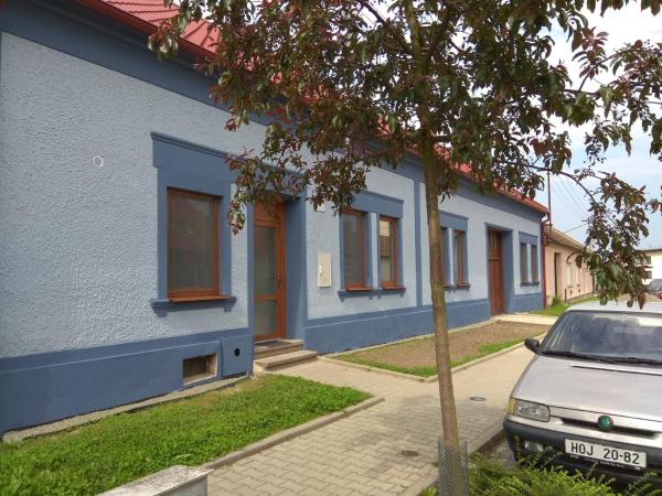 På bilden syns objektet Apartmány U splavu som ligger i staden Kozojídky.