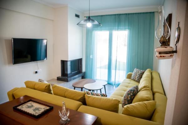 A la foto es mostra l'objecte Villa Serafima situat a la ciutat de Nikiti.
