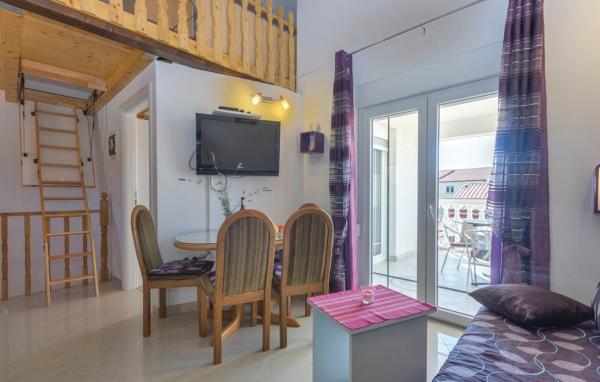 Na fotografii je vidět objekt Apartmani Lisičak A4 nacházející se ve městě Vodnjan.